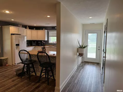 1806 N State St, Marion, IL 62959 photo 33
