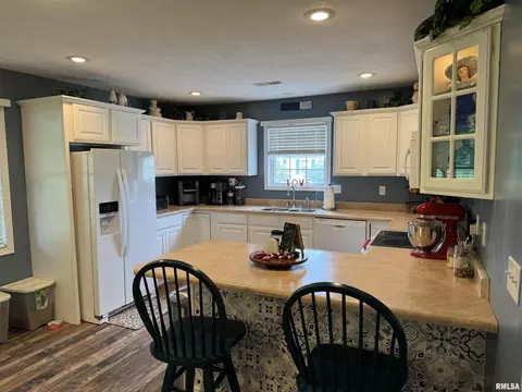 1806 N State St, Marion, IL 62959 photo 35