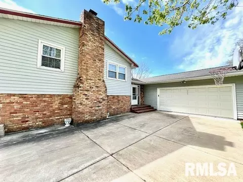 209 Henry Pl, Orion, IL 61273 photo 2