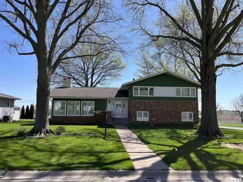 403 2nd St, Durant, IA 52747