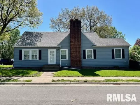 2101 Iowa Ave, Clinton, IA 52732