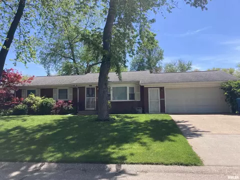 522 38th Ave, East Moline, IL 61244