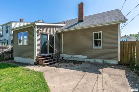 1901 30th St, Moline, IL 61265 photo 16