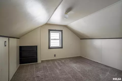 1901 30th St, Moline, IL 61265 photo 15
