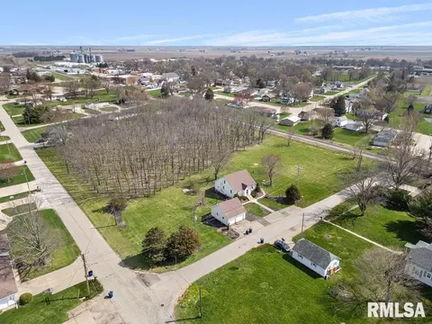 111 N West St, Annawan, IL 61234 photo 29