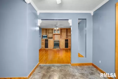 111 N West St, Annawan, IL 61234 photo 9