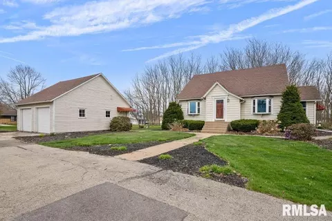 111 N West St, Annawan, IL 61234 photo 3