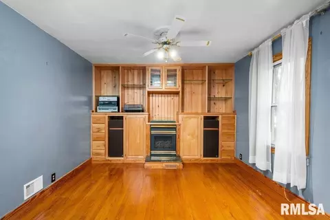 111 N West St, Annawan, IL 61234 photo 13