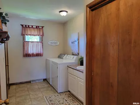 400 N Anna St, Atkinson, IL 61235 photo 21