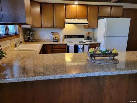 400 N Anna St, Atkinson, IL 61235 photo 8