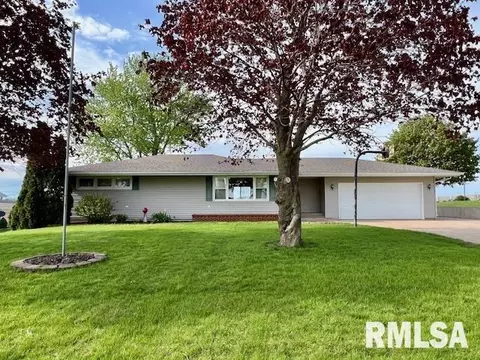 3310 Us Hwy 136, Charlotte, IA 52731