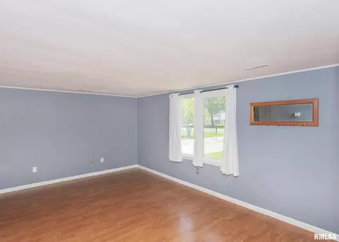 519 14th Ave, Silvis, IL 61282 photo 3