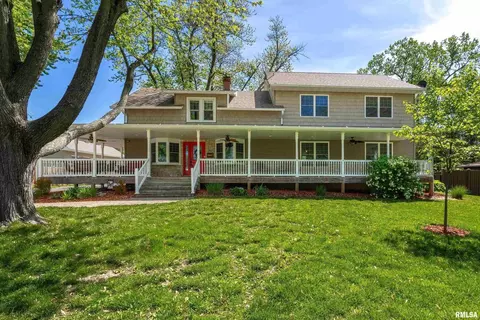 2815 44th St, Rock Island, IL 61201