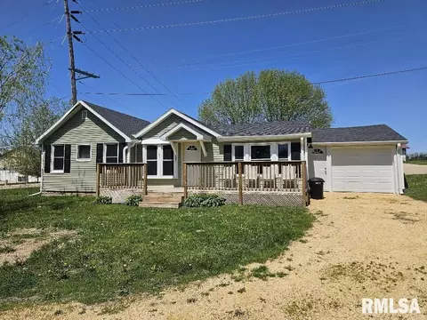 910 N Washington Ave, Lowden, IA 52255