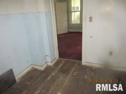 2409 5th Ave, Moline, IL 61265 photo 5