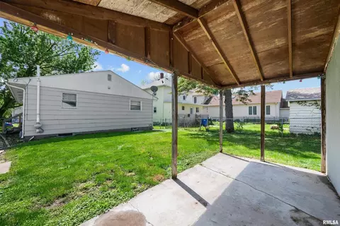 1549 29th Ave, Moline, IL 61265 photo 17