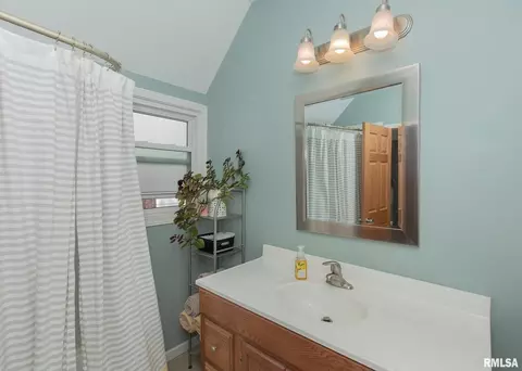 541 27th Ave, Moline, IL 61265 photo 18
