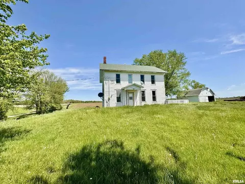 947 135th St, Joy, IL 61260