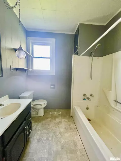 947 135th St, Joy, IL 61260 photo 15