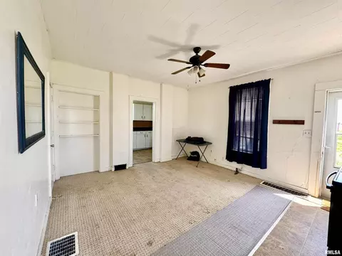 947 135th St, Joy, IL 61260 photo 6