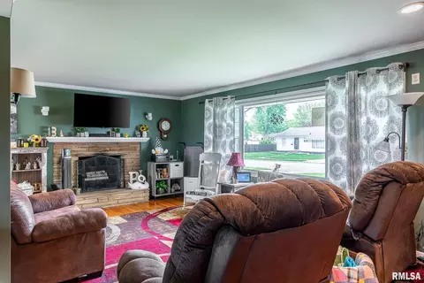 215 Maple Ave, Morrison, IL 61270 photo 12