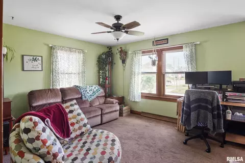 357 15th Ave, Moline, IL 61265 photo 3