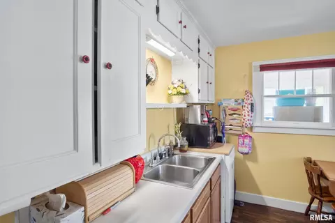 357 15th Ave, Moline, IL 61265 photo 7