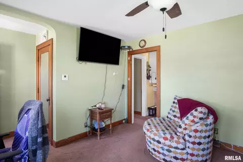 357 15th Ave, Moline, IL 61265 photo 5
