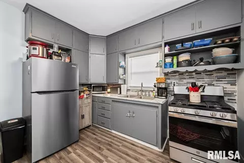 820 17th Ave, Moline, IL 61265 photo 9