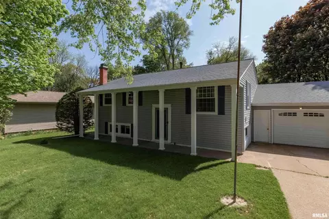 415 12th Ave, Hampton, IL 61256