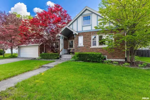 3003 24th Ave, Moline, IL 61265