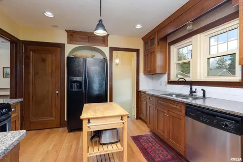 3003 24th Ave, Moline, IL 61265 photo 10