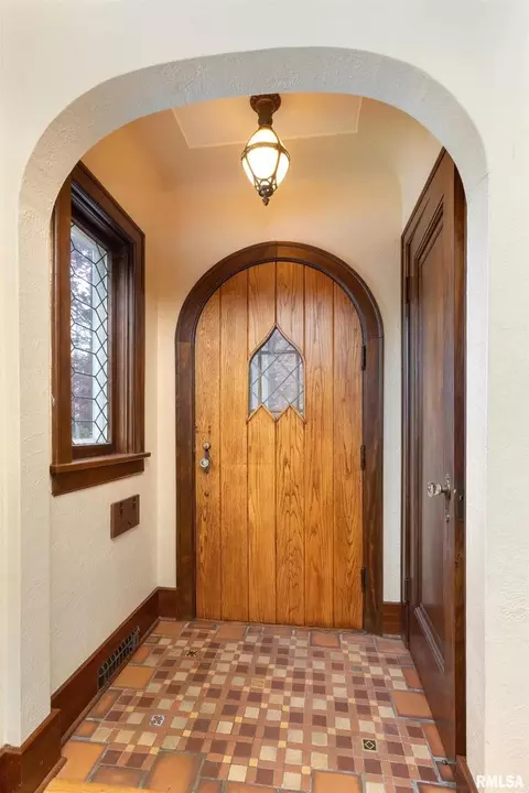 3003 24th Ave, Moline, IL 61265 photo 5