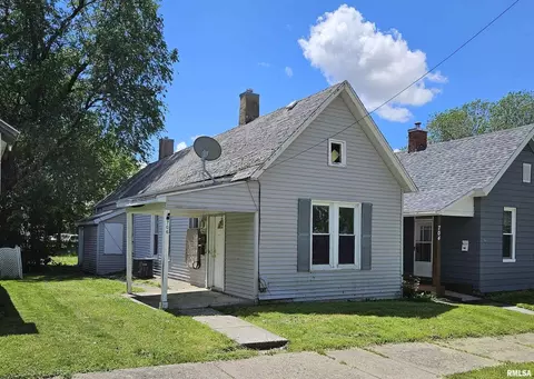 706 Cedar St, Quincy, IL 62301