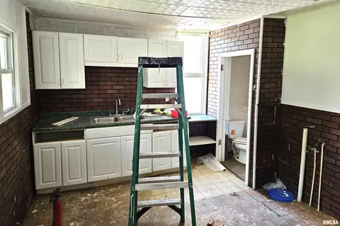 706 Cedar St, Quincy, IL 62301 photo 7