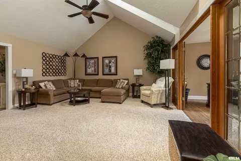 2202 Steeplechase Dr, Marion, IL 62959 photo 8