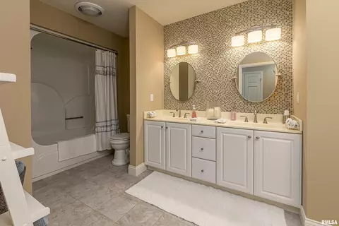 2202 Steeplechase Dr, Marion, IL 62959 photo 25