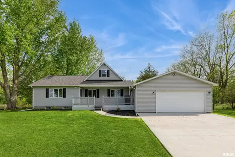 20714 N 9th Ave, East Moline, IL 61244