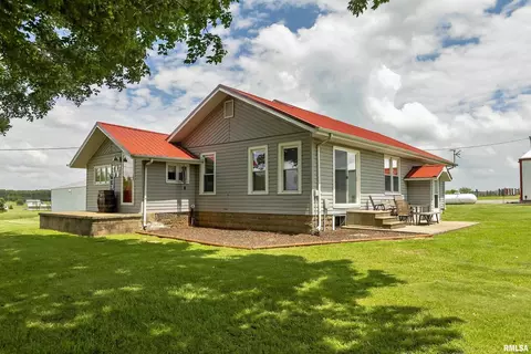 690 Webb Town Rd, Tunnel Hill, IL 62972