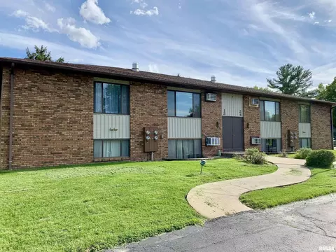 510 Jenkran St #1, Morrison, IL 61270