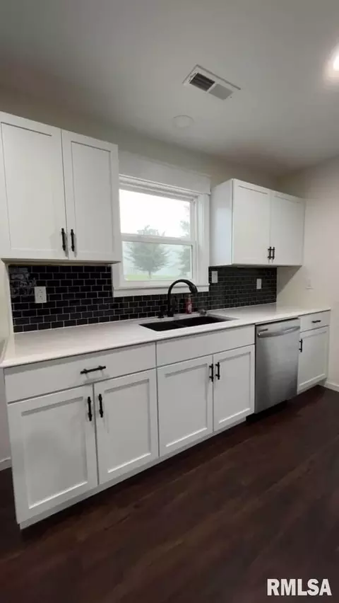 102 Junction St, Ursa, IL 62376 photo 10