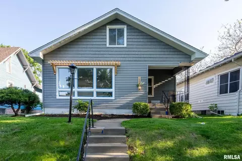 1509 Elm St, Davenport, IA 52803