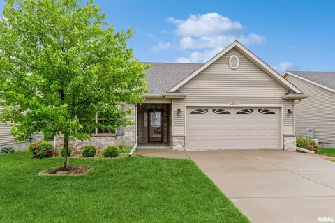 1655 Garrett Ave, Clinton, IA 52732