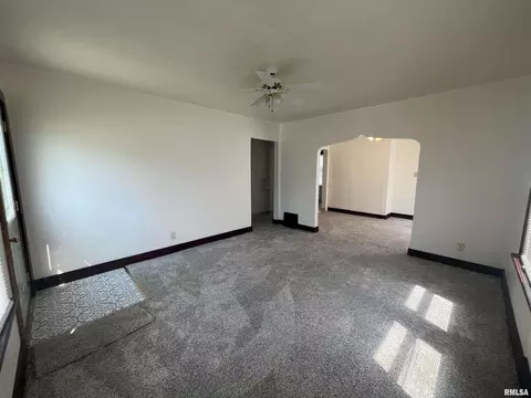 525 1st Ave, Silvis, IL 61282 photo 10