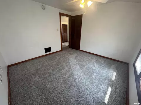 525 1st Ave, Silvis, IL 61282 photo 26