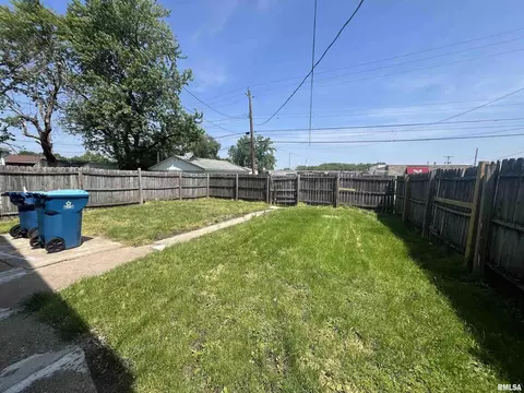 525 1st Ave, Silvis, IL 61282 photo 7