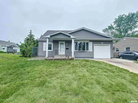 2115 32nd St, Rock Island, IL 61201