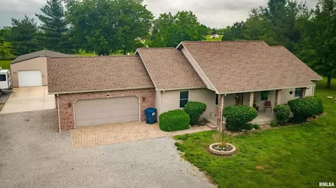 16838 Caplinger Pond Rd, Marion, IL 62959