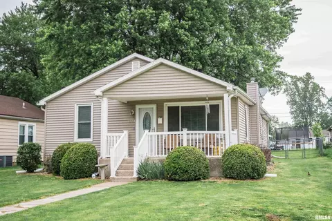 1723 Jackson St, Quincy, IL 62301