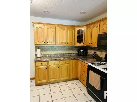 8045 Little Eagle Dr, Springfield, IL 62712 photo 3
